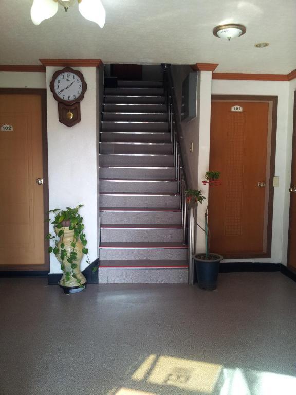 Busanjang Motel Buitenkant foto